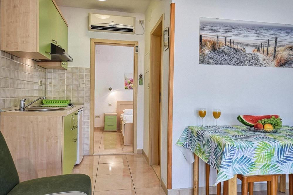 Apartments Gracija Povlja (Brac) Exterior foto