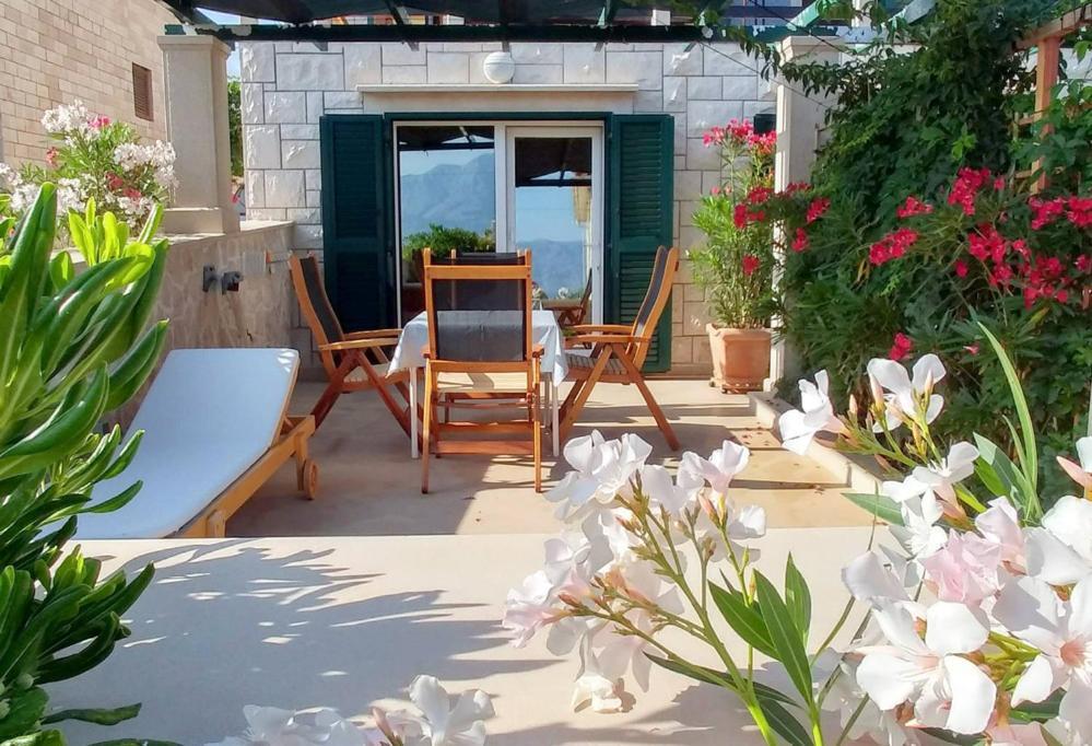 Apartments Gracija Povlja (Brac) Exterior foto
